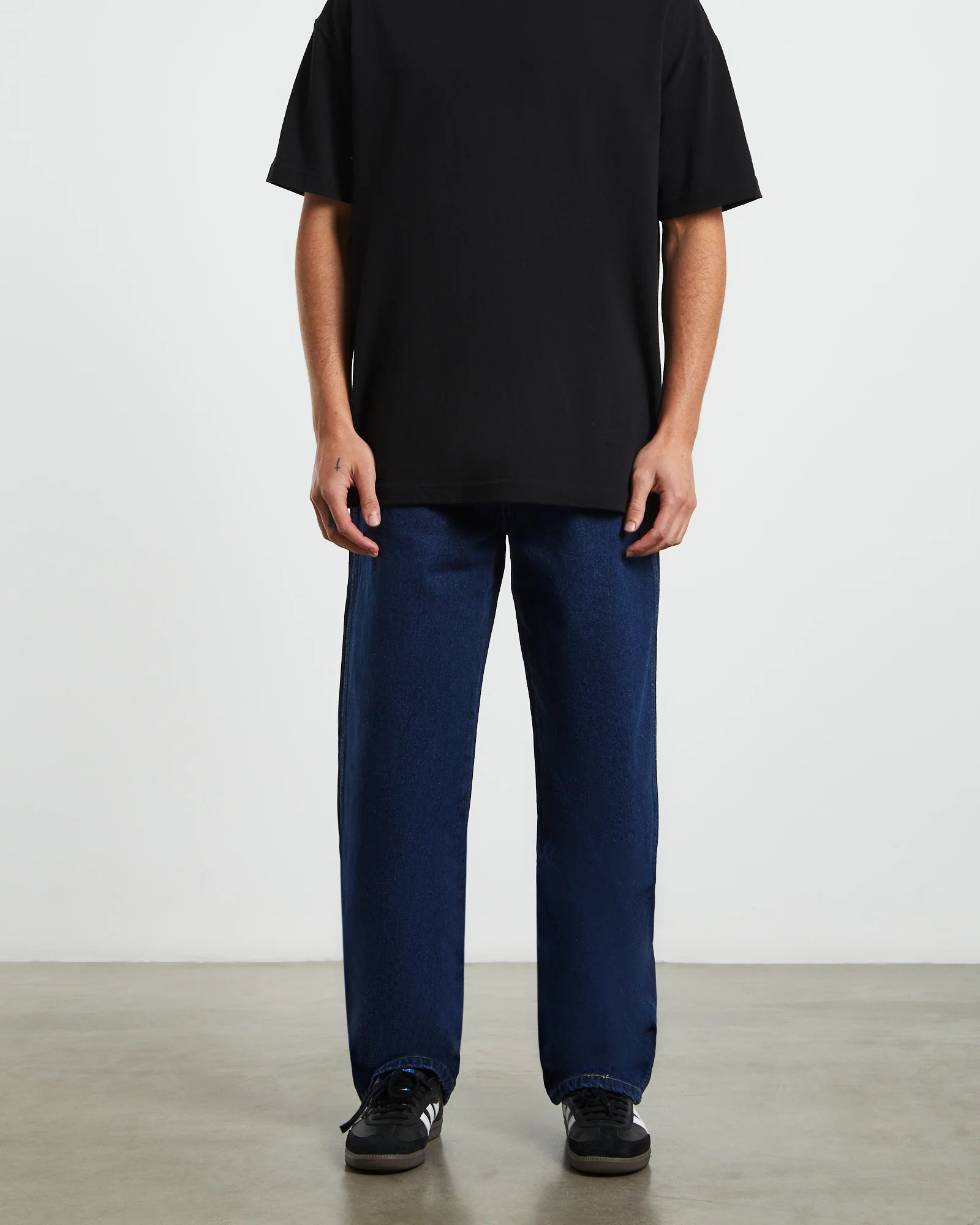 13296 Relaxed Straight Fit Denim Jeans Stone Washed