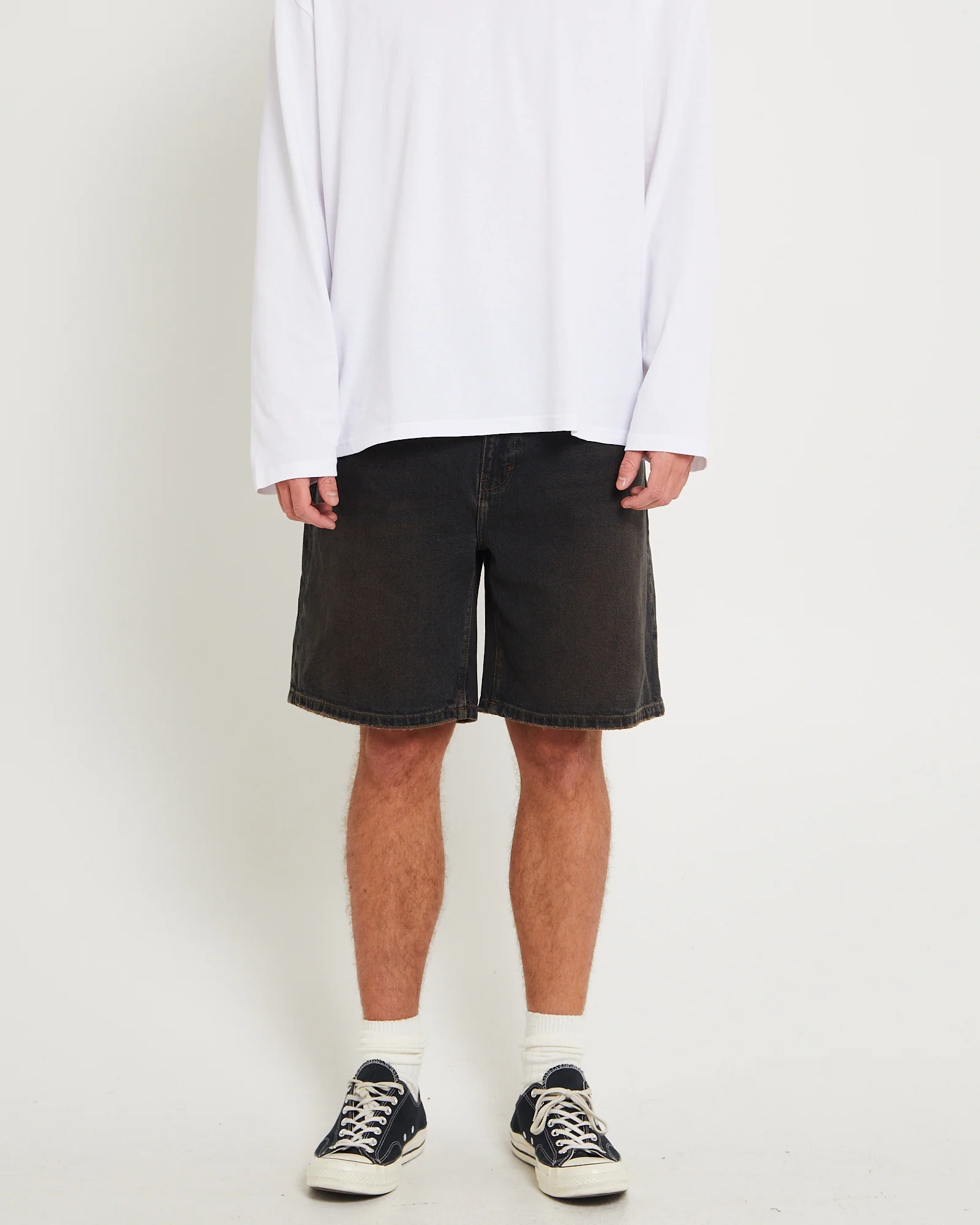 95 Baggy Denim  Short Dark Sky