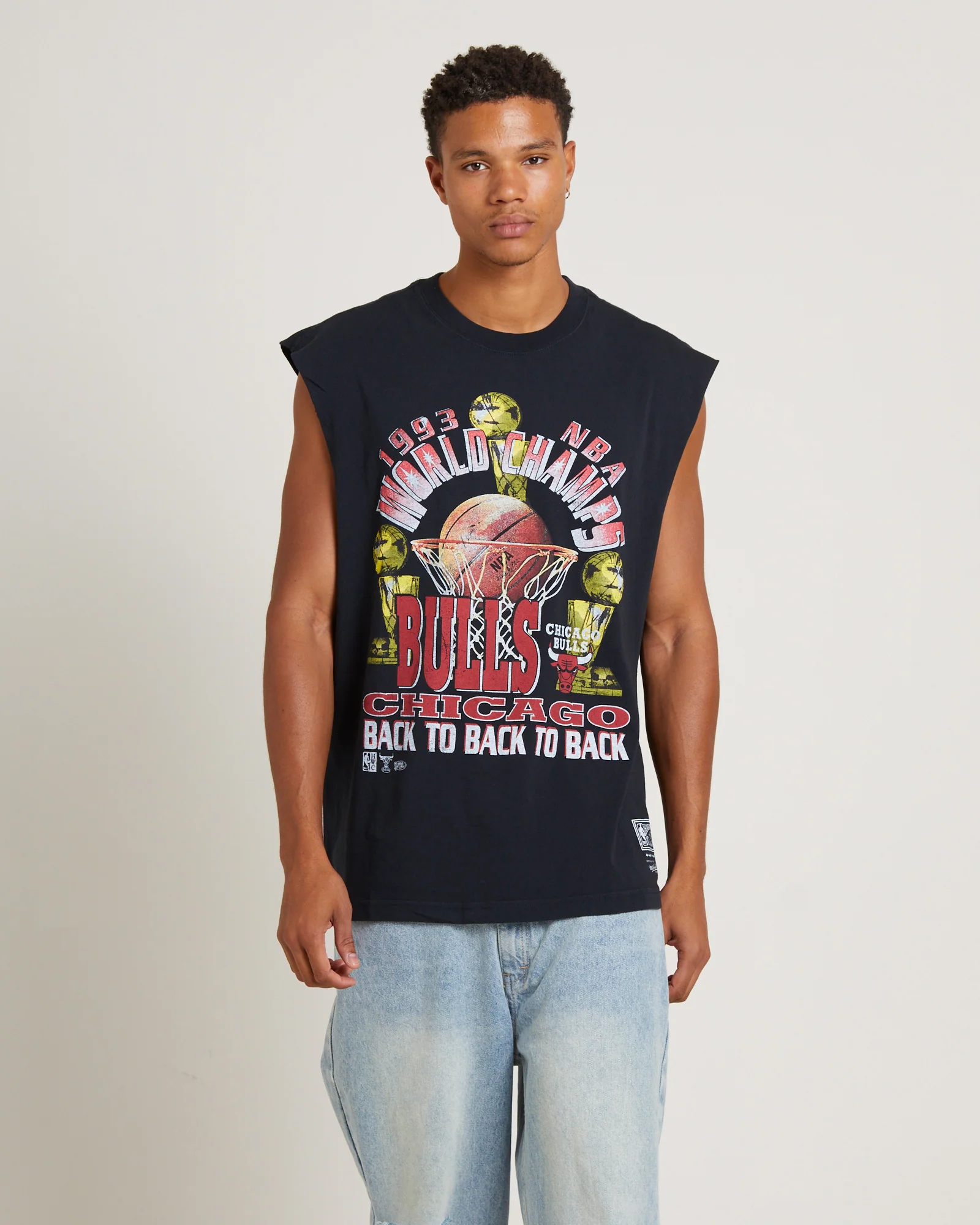 Bulls Muscle Top in Faded Black
