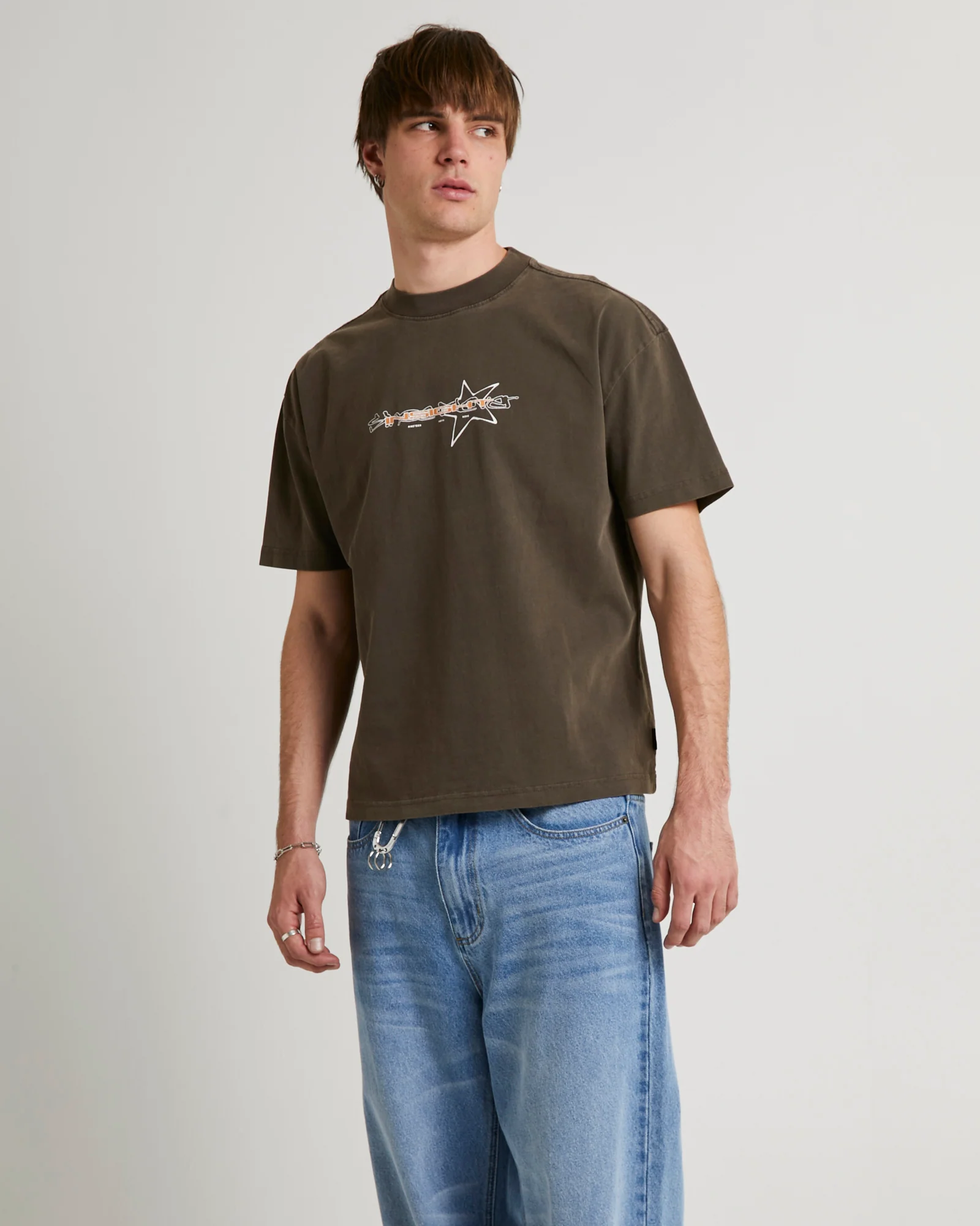 Gaze Cropped T-Shirt