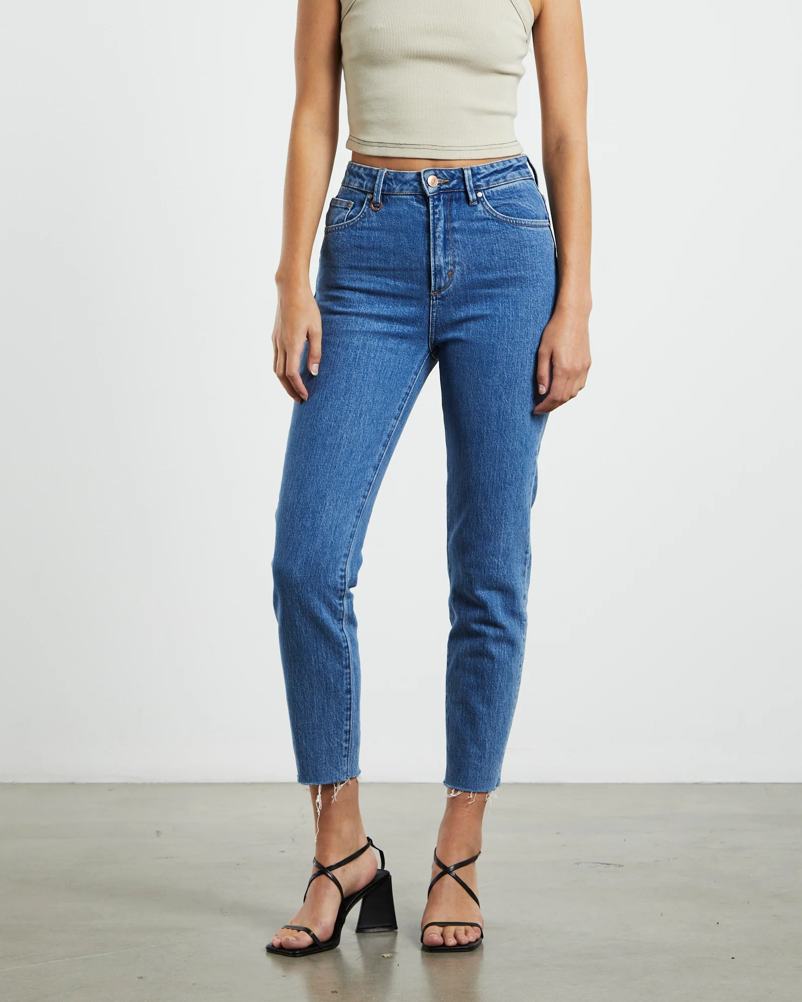 Lola Mom Jeans