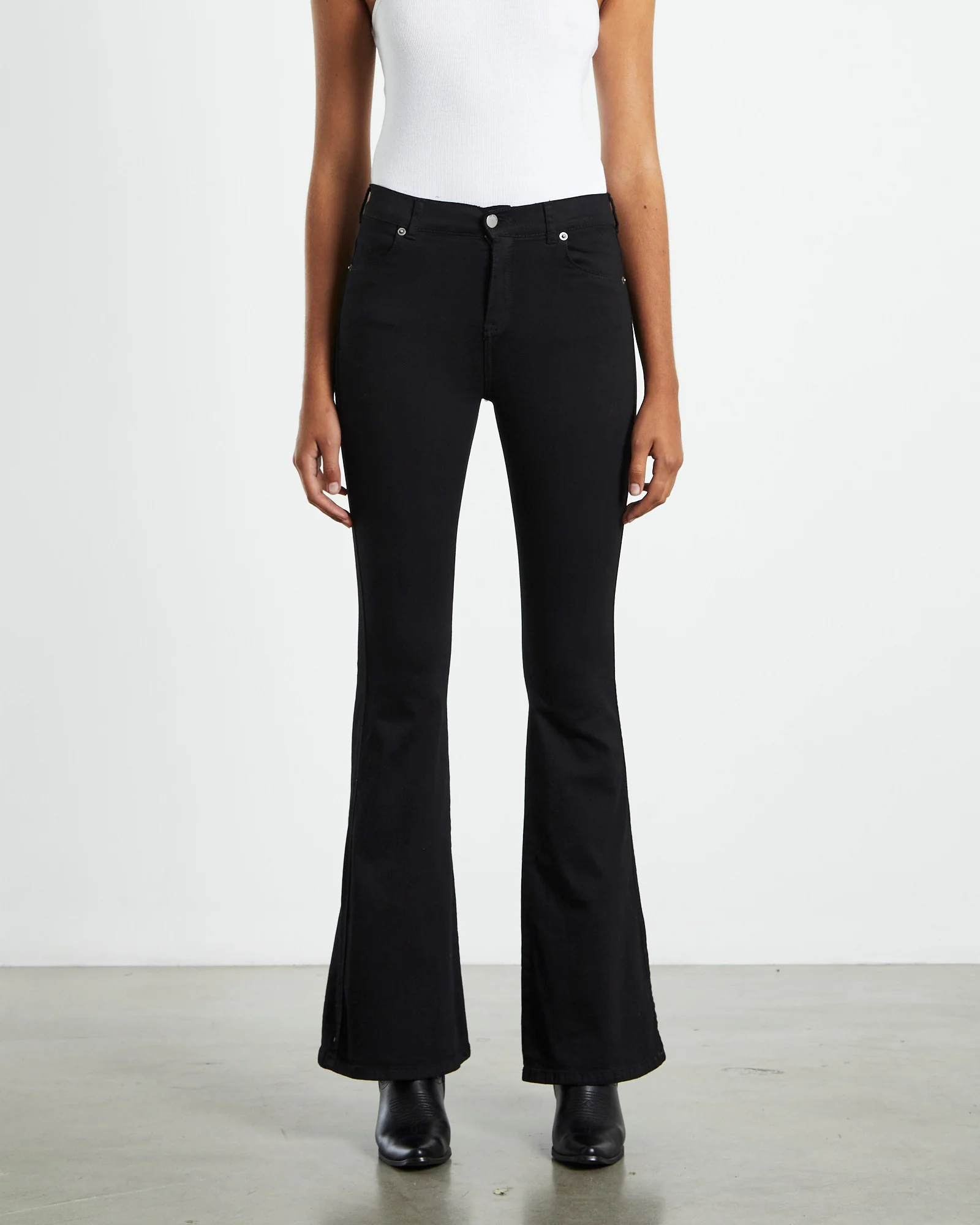 Macy Flare Jeans Black