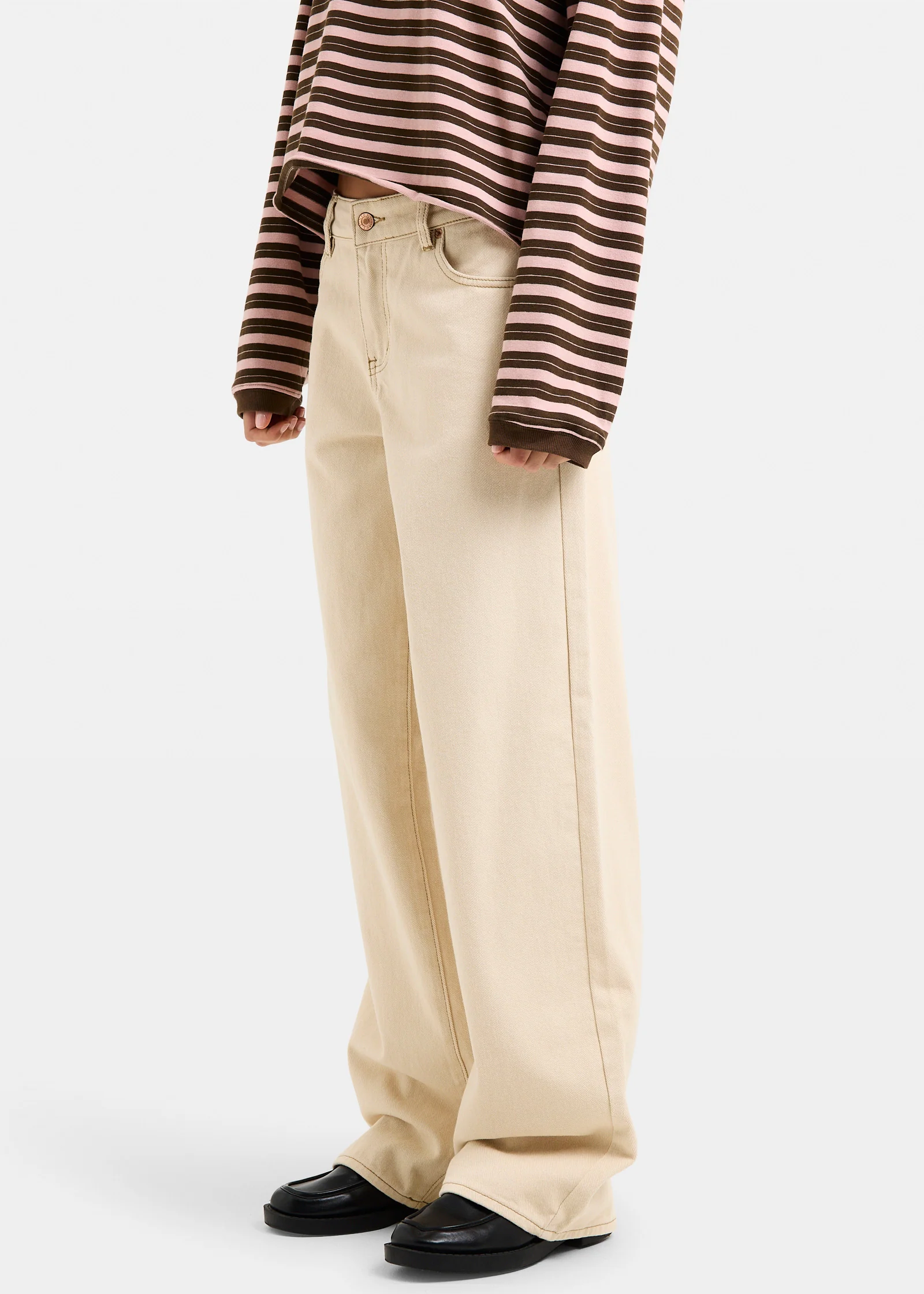 Maylee Low Rise Relaxed Denim Jeans - Image 4