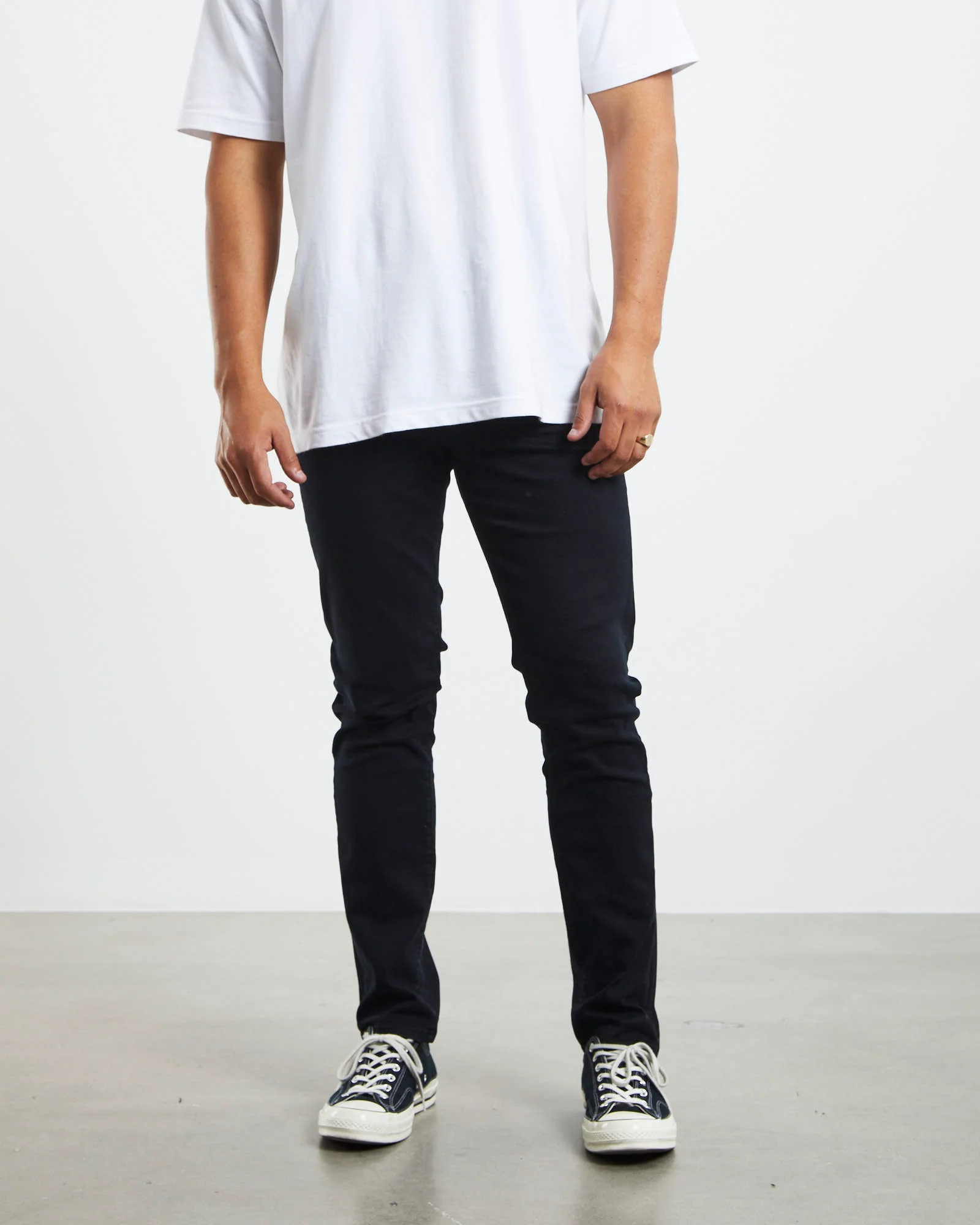 Ray Tapered Slim Denim Jeans