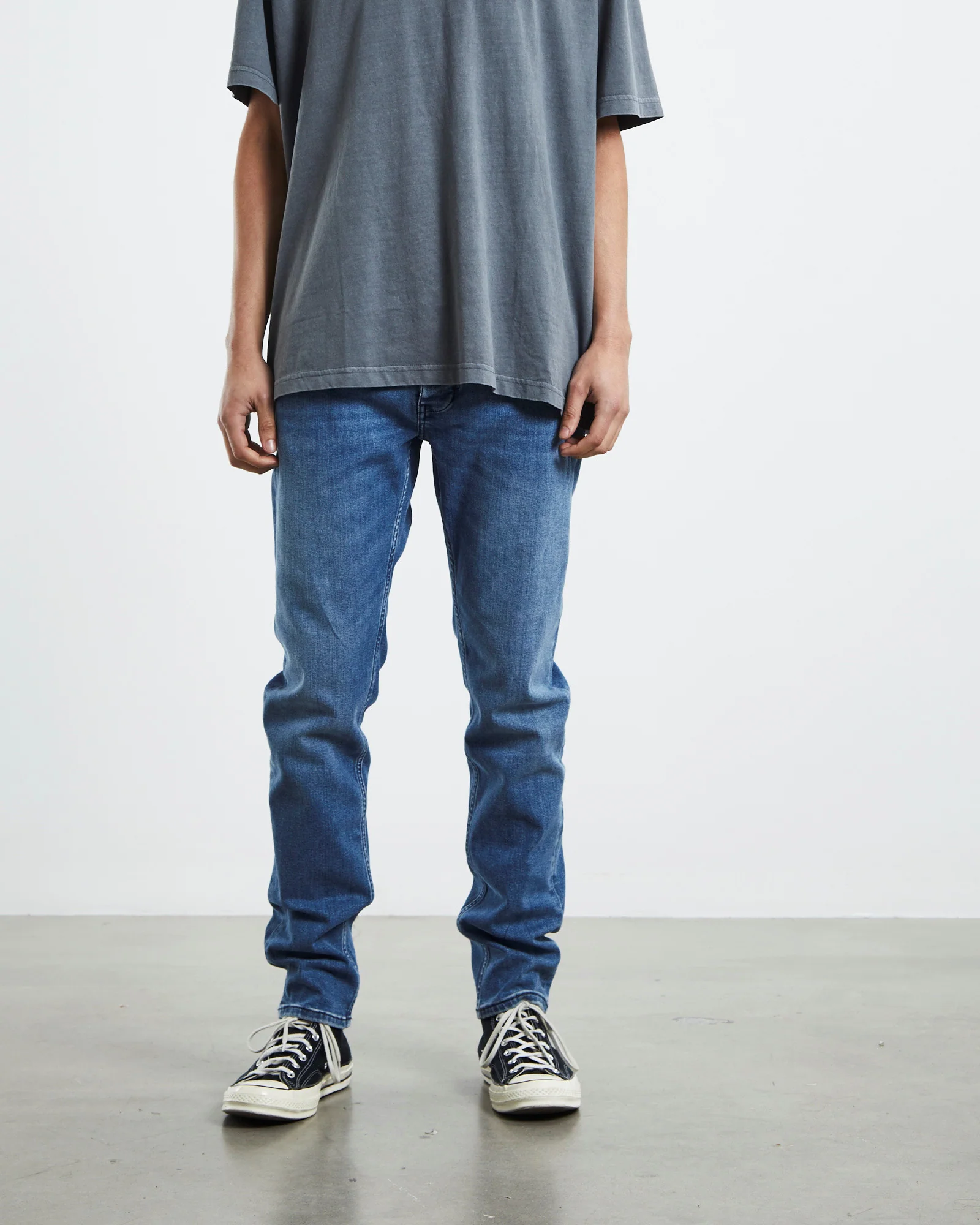 Ray Tapered Slim Denim Jeans