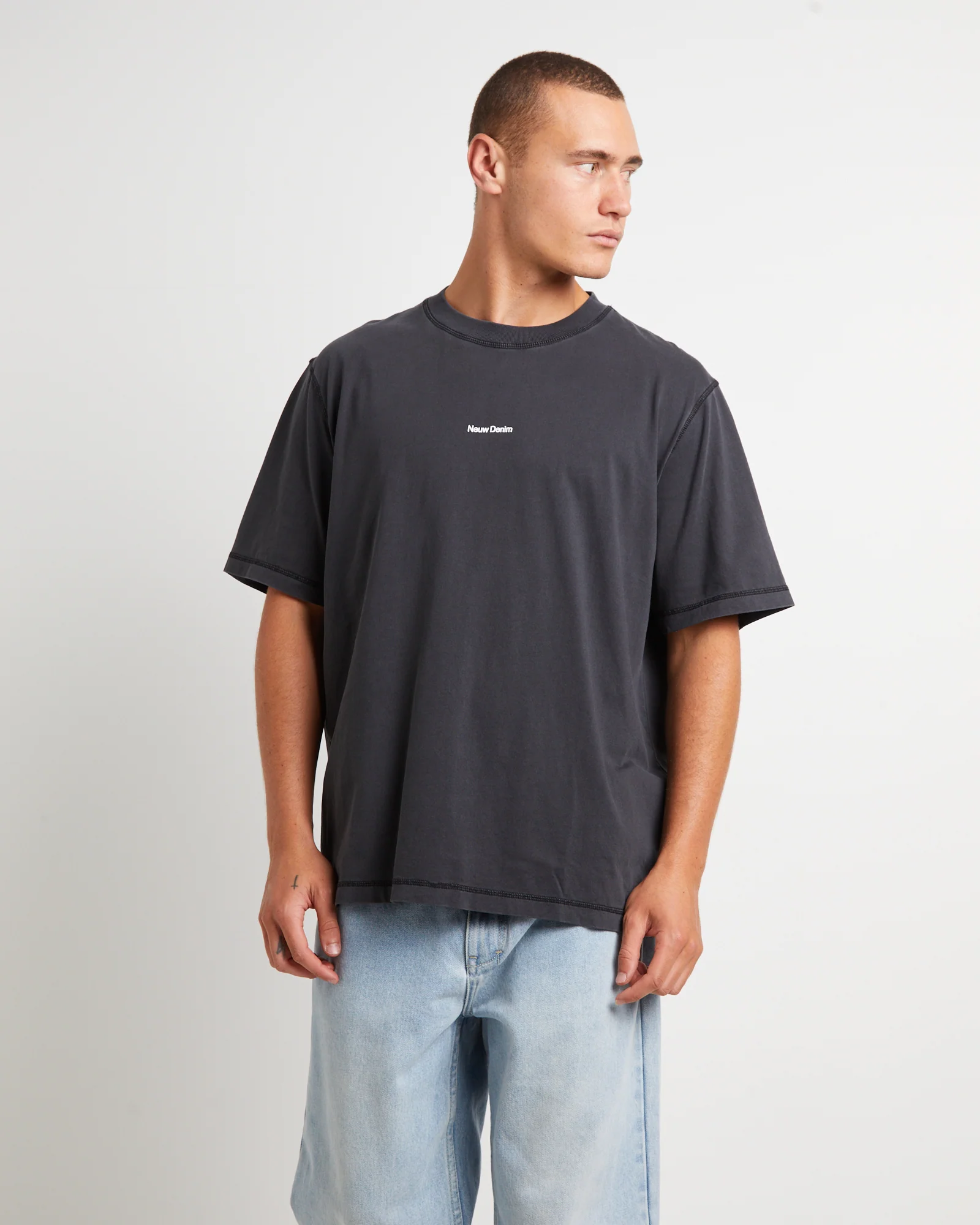 Samo Neuw Short Sleeve T-Shirt in Black